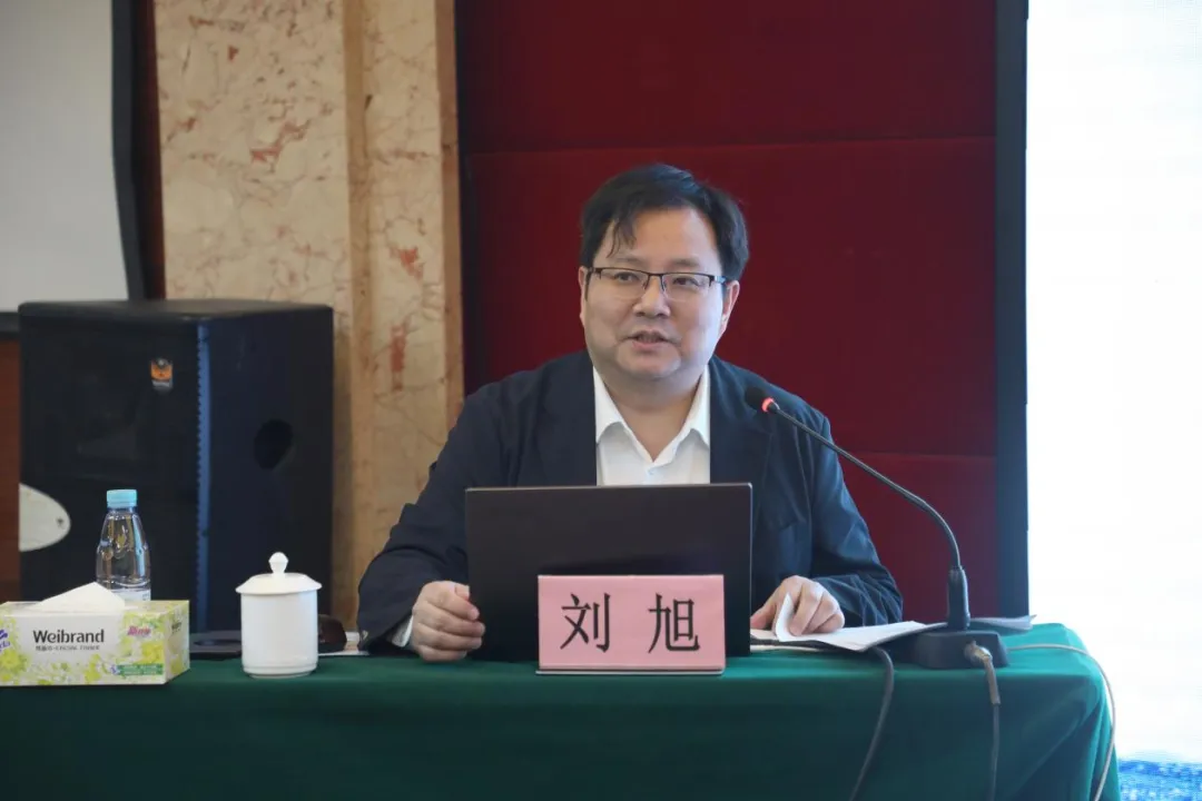 1732498160579042152.jpg 1732498160579042152.jpg